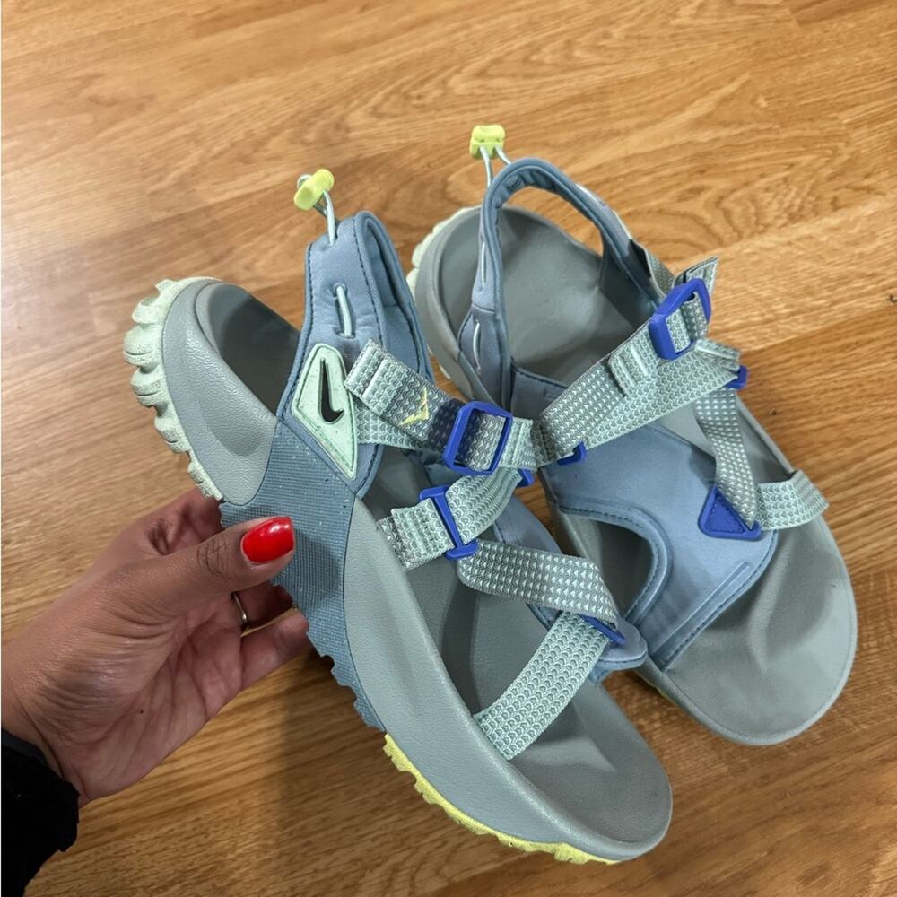 Nike Oneonta Hiking Sandals Women’s 10 Blue Green Outdoor Trail Shoes